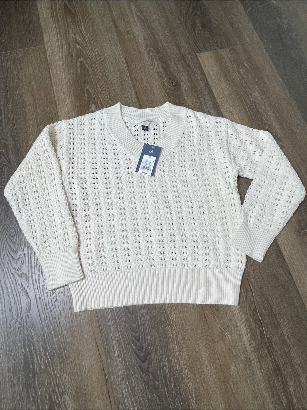 NWT Universal Thread Cream Open-Weave V-Neck Sweater XS